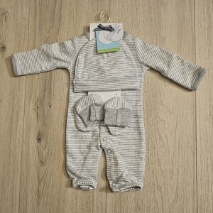 Carter's Preemie One Piece Set